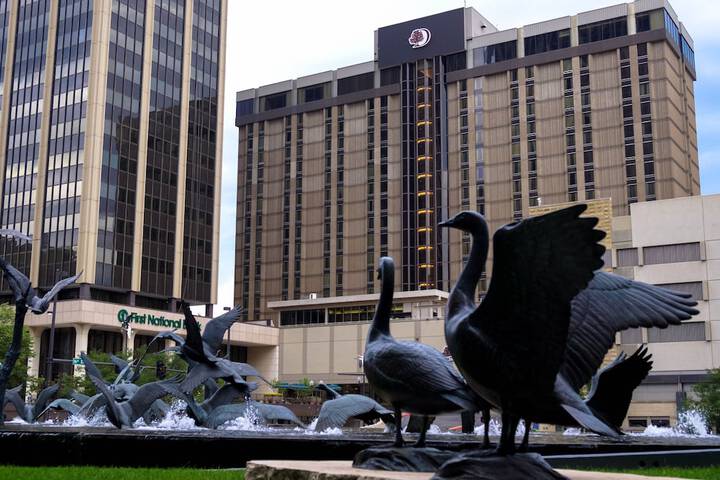 Image outside the DoubleTree Hotel